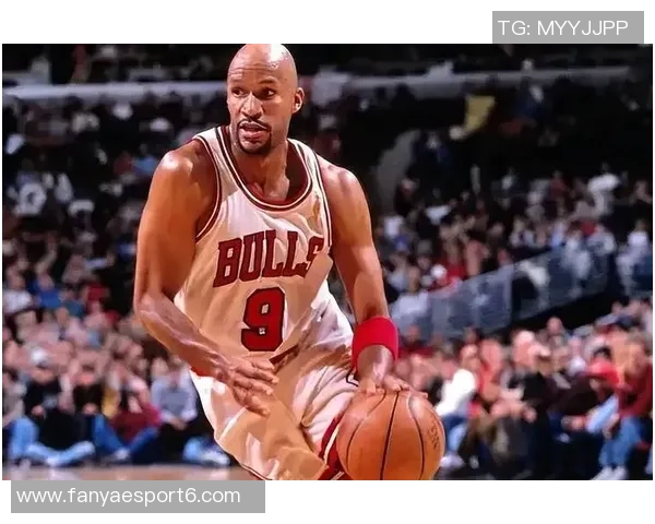 榜眼哈珀19分钟高效表现12中8砍下17分罚球状态稍逊仅中1球